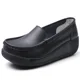 thumbnail image 4 of zapatos de plataforma para mujer, zapatos individuales informales con tacón inclinado, zapatos de cuero para mujer con parte inferior gruesa, cómodos zapatos oscilantes, chanclas, 4 of 4