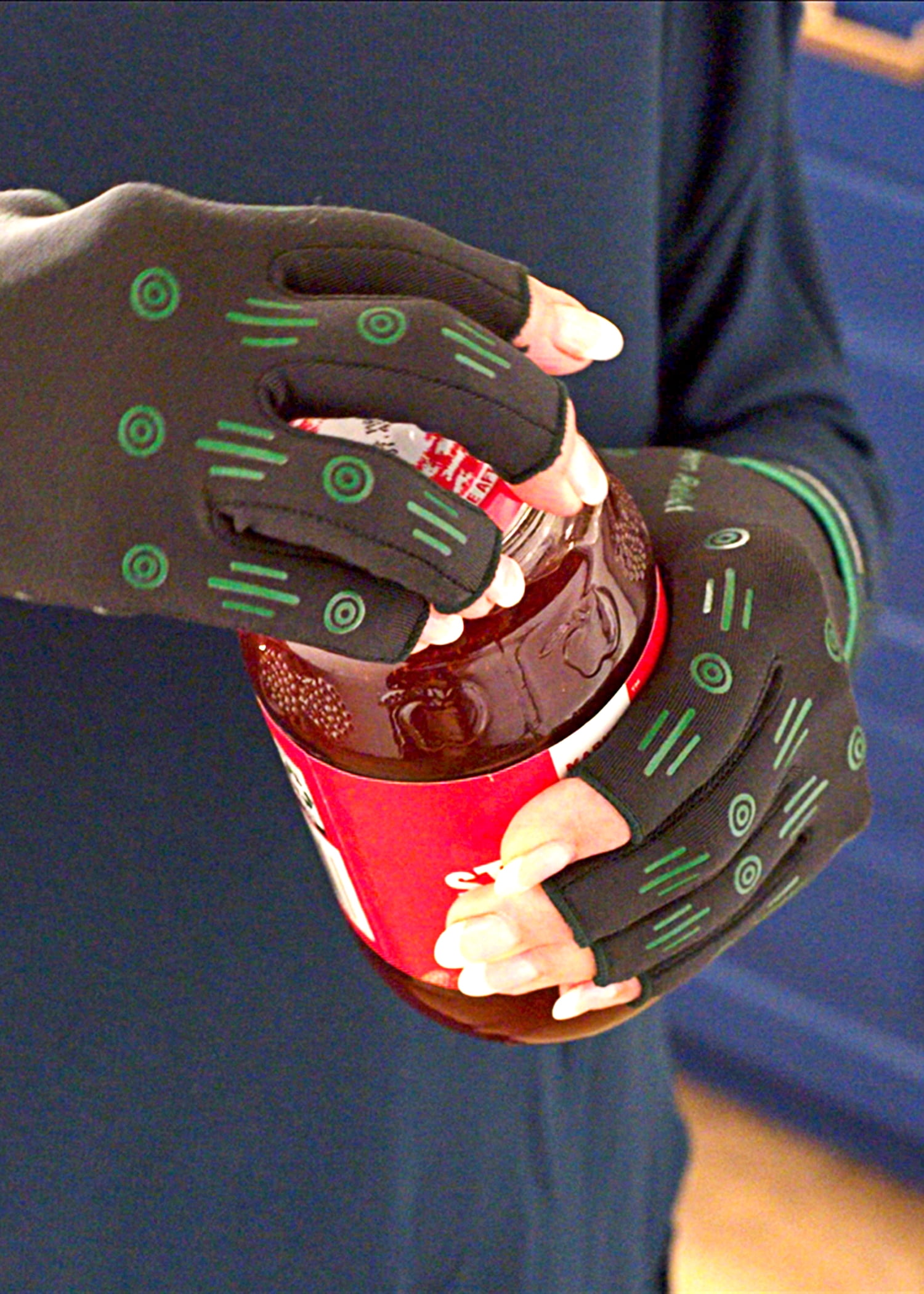 Hempvana Green Relief Arthritis Gloves Woven With Hemp Fibers As