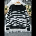 thumbnail image 4 of Suéter Informal de Cuello Redondo y Larga para Mujer, Otoño e Invierno, con Rayas en Contraste y Botones en los Hombros Negro S, 4 of 6