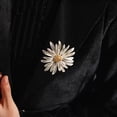 thumbnail image 3 of New Elegant Daisy Brooch Women's Unique Flower Lapel Pins Wedding Party Club Corsage Accessories, 3 of 3