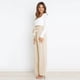 thumbnail image 2 of Pantalones de Mezclilla Gibobby para Mujer Beige L, 2 of 5