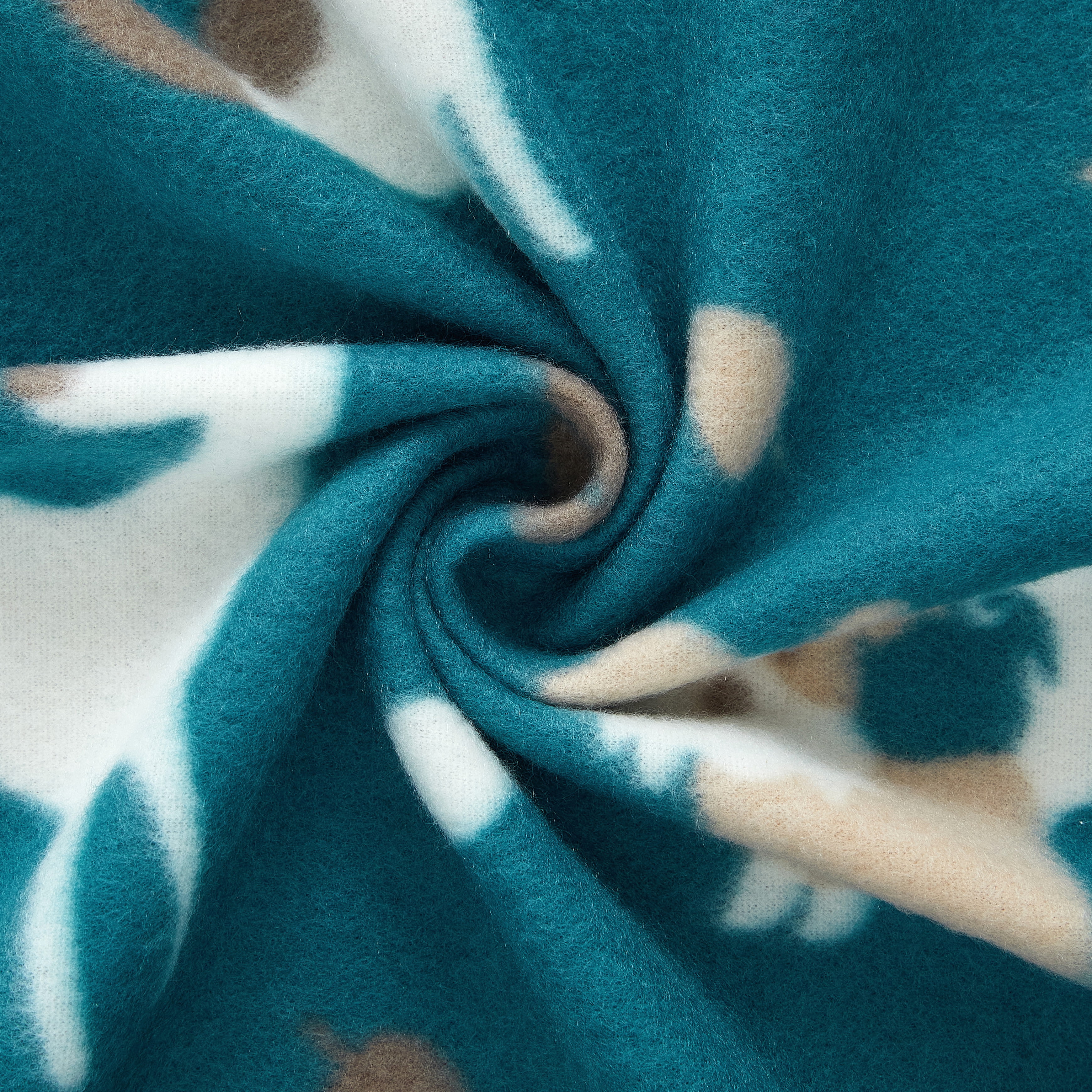 Mainstays Cozy Fleece Throw Blanket, Autumn Dogs, 50 in x 60 in