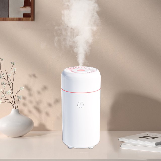 Dvkptbk Mini Humidificateur Humidificateur Machine d'Aromathérapie pour Voiture 7 Types de Lumières Diffuseur de Brume Froide Portable 100ml Interface Type-C pour Automobiles & Motos