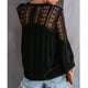 thumbnail image 2 of Camisa informal de ganchillo para mujer, cuello en V, mangas largas acampanadas, blusa holgada informal transpirable respetuosa con la piel para uso diario, 2 of 4