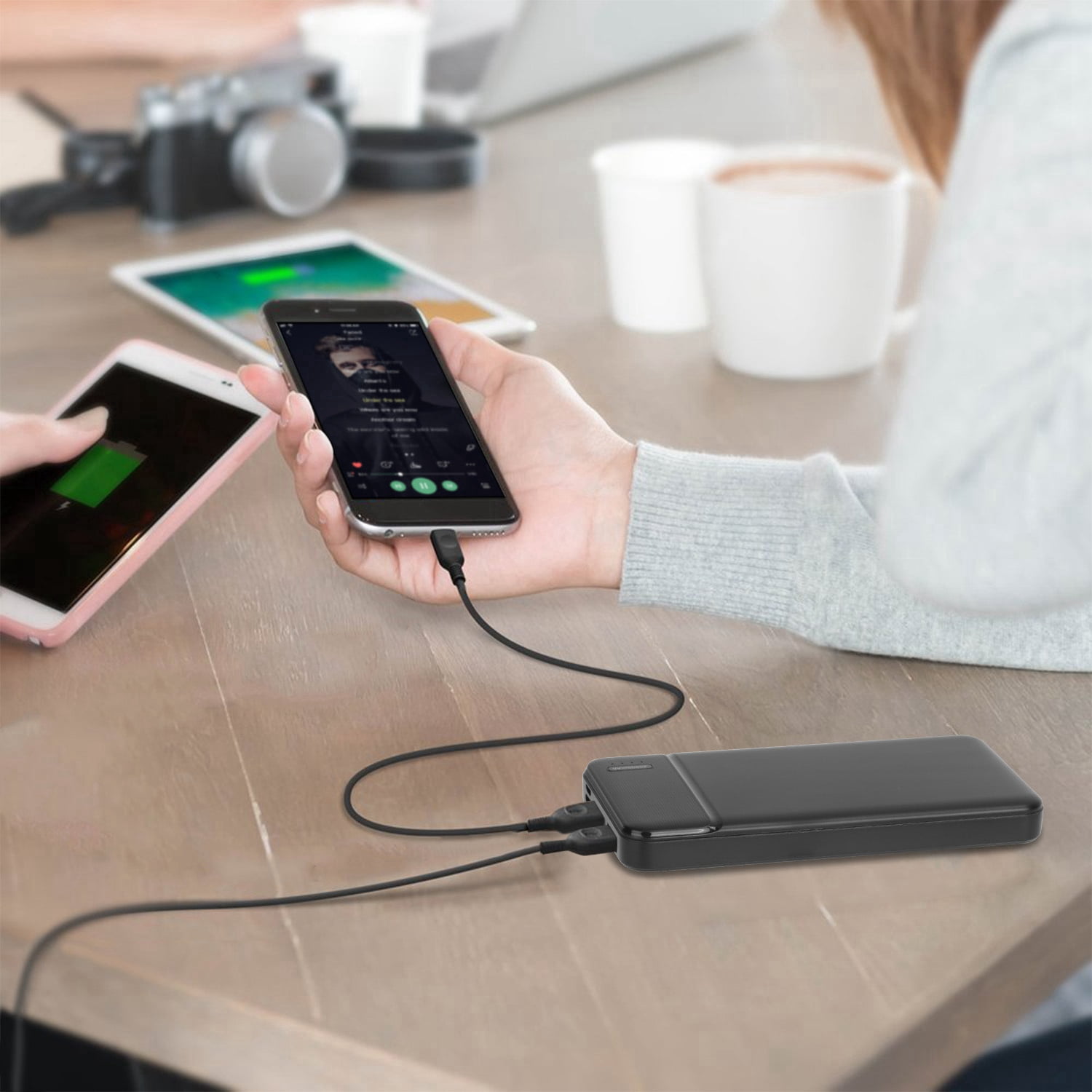 20000mAh PowerCore Portable Phone Charger with USB Cable Fit For IOSPhone 13/12 Samsung Galaxy S21, Black