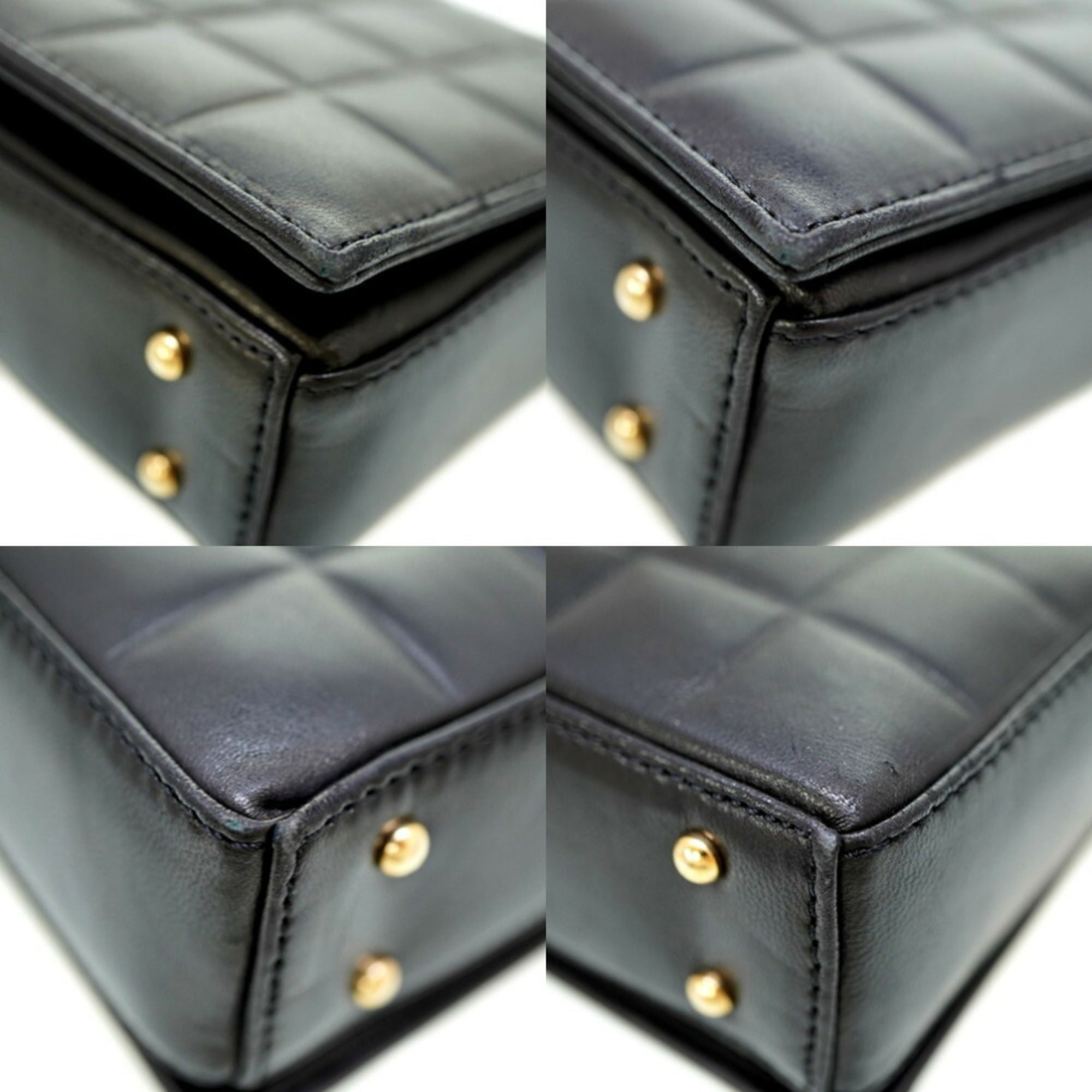 Pre-Owned Chanel chocolate bar shoulder bag A17370 Shiramskin leather black  (Fair)