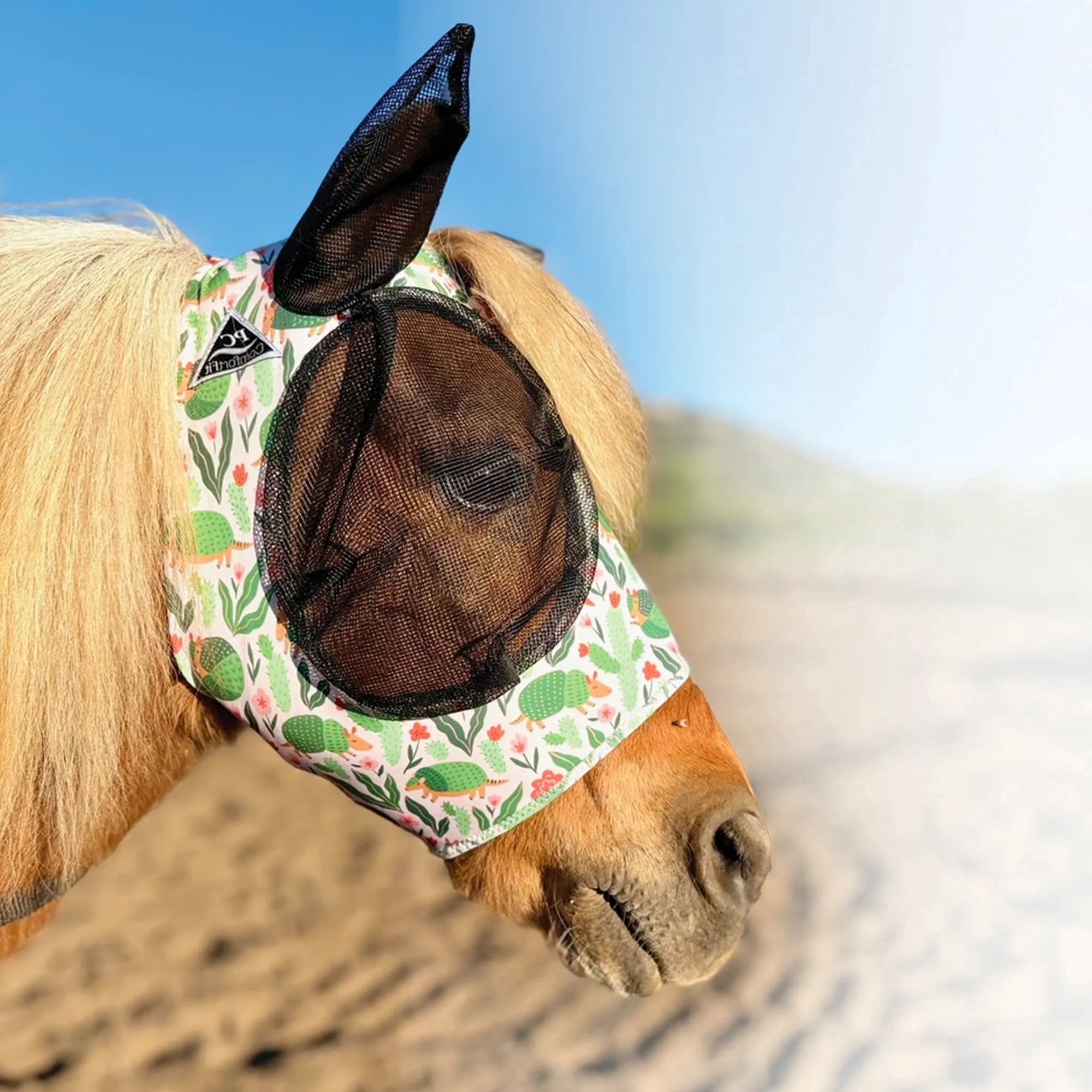 Professional's Choice Comfort-Fit Fly Mask: Ultimate Horse Protection Armadillos / Pony