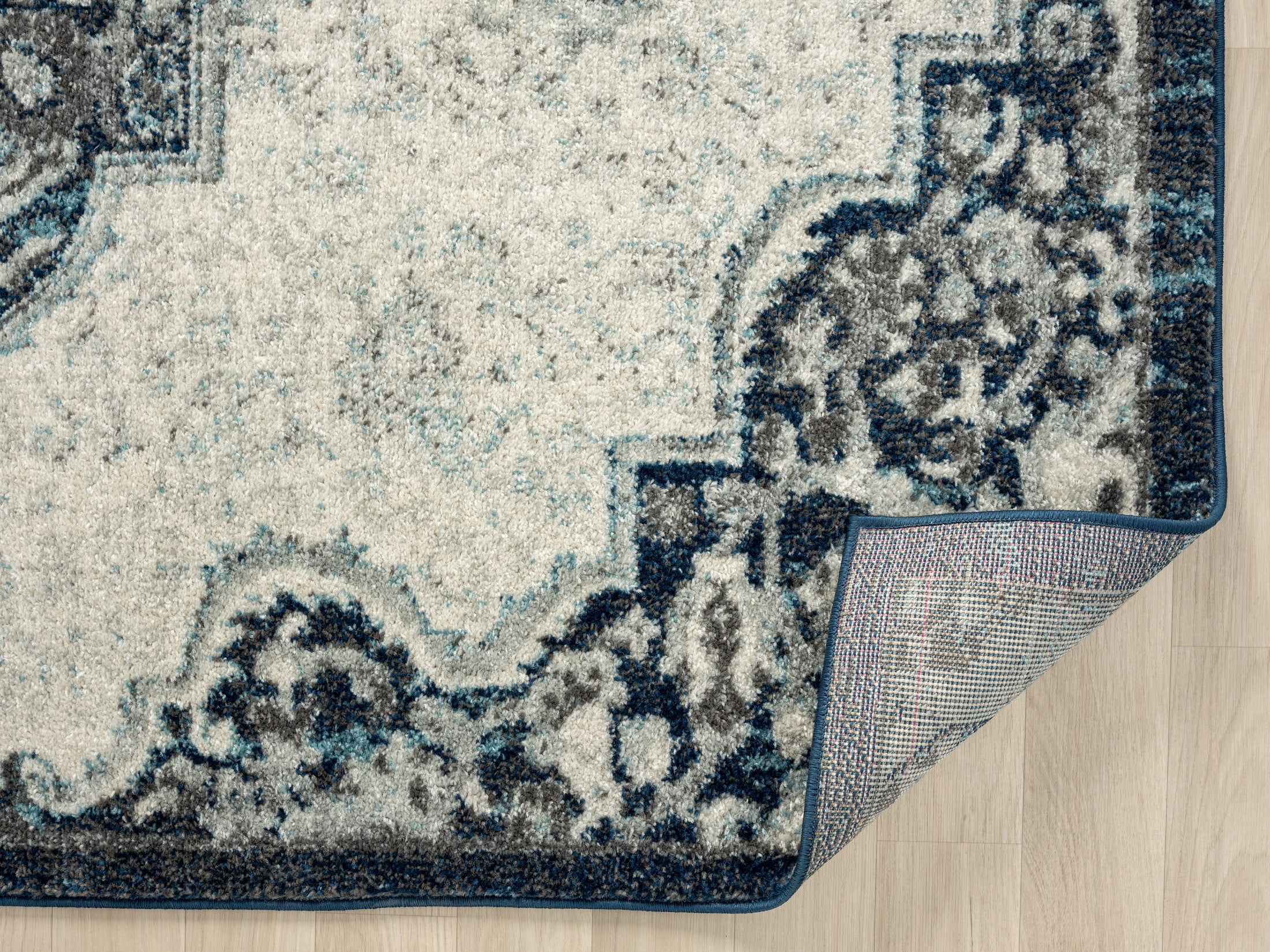 VCNY Home Paulina Distressed Medallion Low Pile Indoor Area Rug, Multi, 8' x 10'