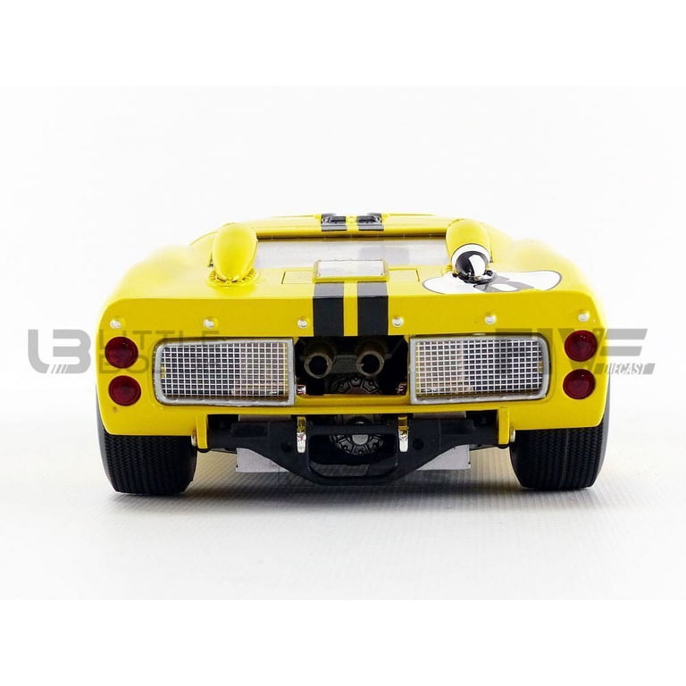 Shelby Collectibles SC417 1966 Ford GT-40 MK 2 Yellow No.8 1-18