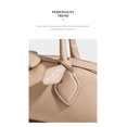 thumbnail image 3 of Sac à Main Rétro en Cuir Design Teckel pour Femmes - Style Chic Baguette Française avec Options de Transport à une Épaule/à Main, Dureté Modérée, Poche Principale et Patch Intérieur, 3 of 6