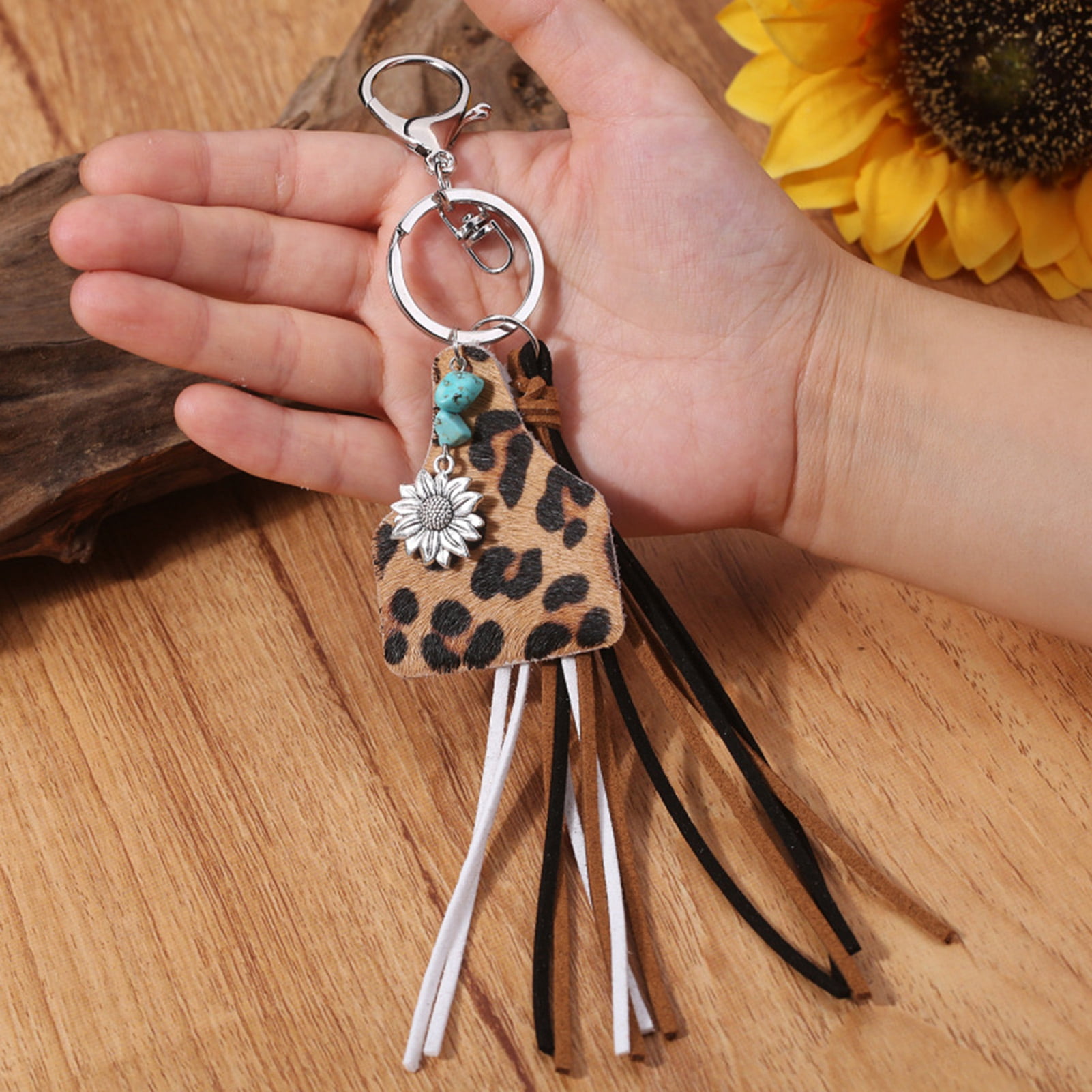 HINZIC 8Pcs Cow Leather Tassel Keychains, 6.69'' Black White Long Tassel  Keychain with Gold Circle Lobster Clasp Key Ring Decorative for Purse  Handbags Crafts Wallet Bookmark Phone Car Jewelry at  Women's