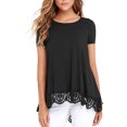 thumbnail image 1 of Camiseta de mujer Jumpingount Color sólido Suelta Top básico Encaje Dobladillo hueco Manga corta Blusa de cuello Negro AP003619-02, 1 of 6