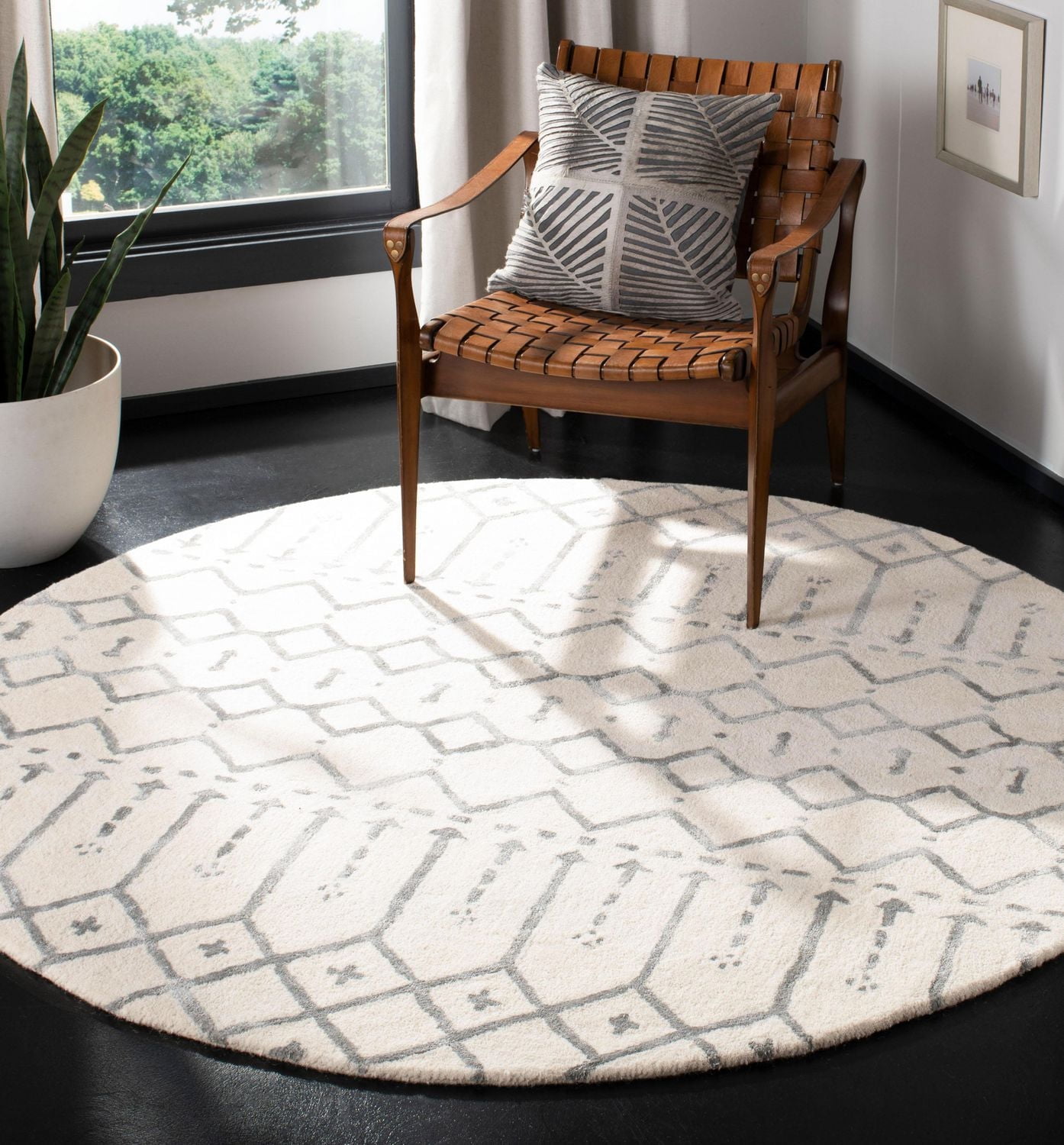 Safavieh Himalaya Darin Geometric Area Rug
