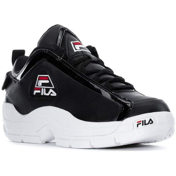 white and black fila shoes