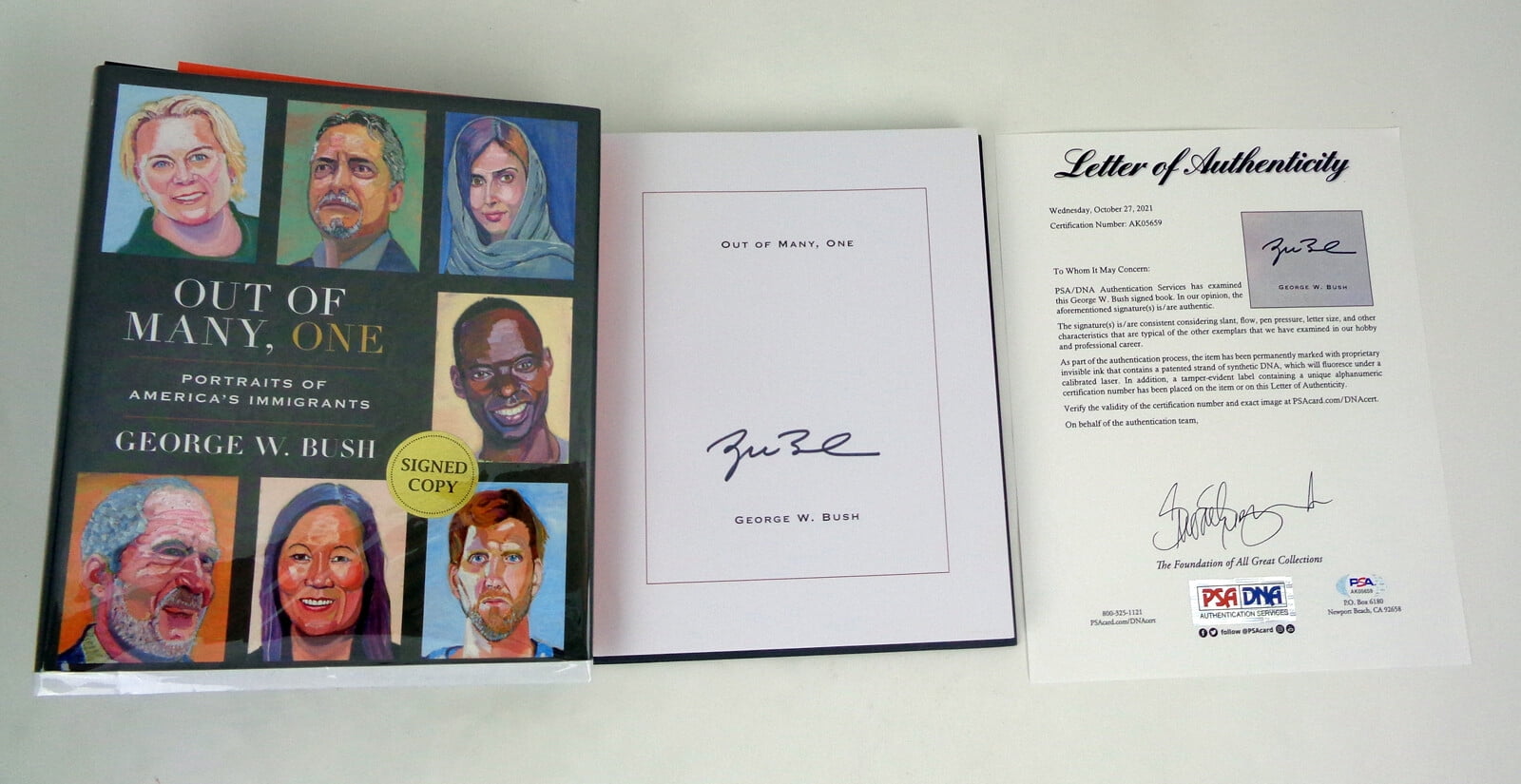 President George W Bush Signed Autograph Out Of Many One Book PSA/DNA ...