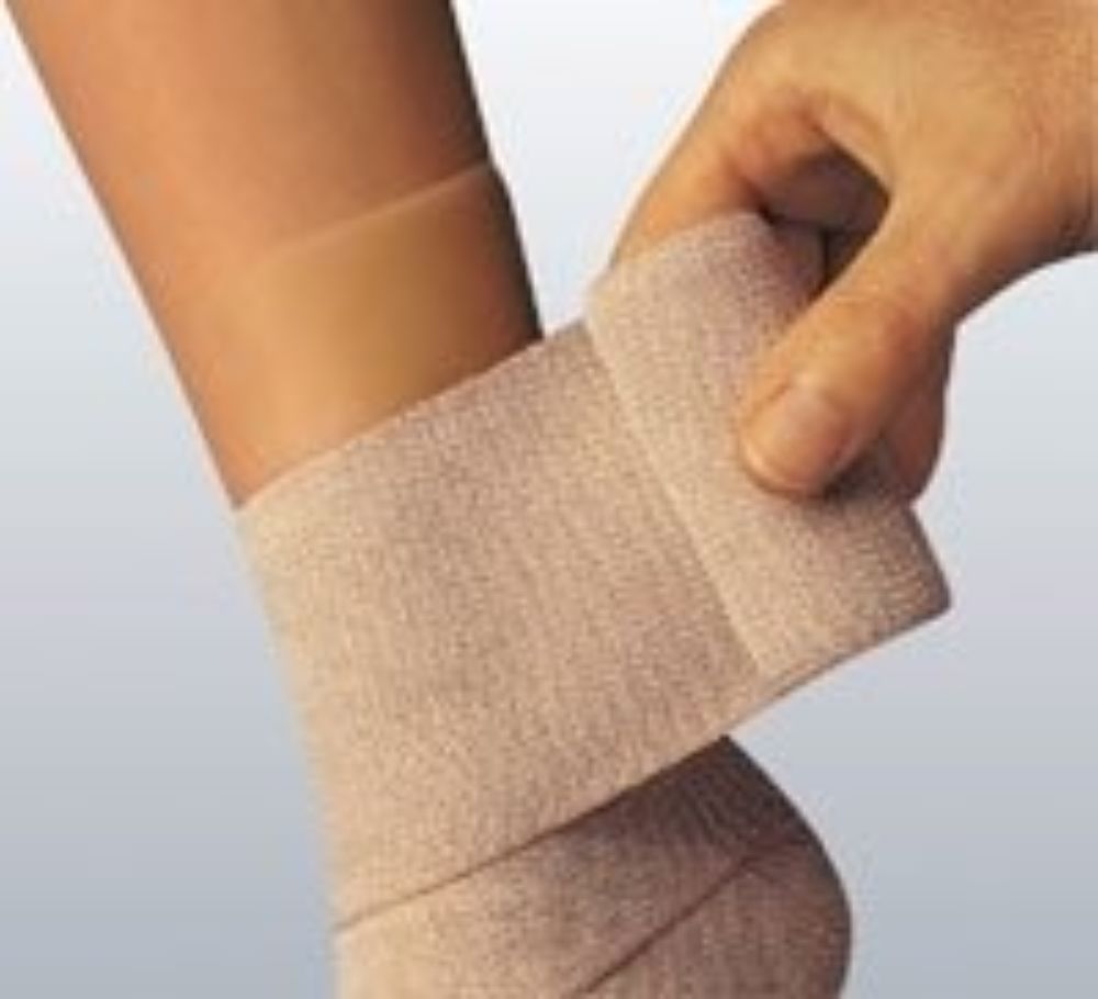 BSN Compression Bandage Comprilan Cotton 4.7" X 5.5 Yards 01029000