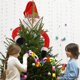 thumbnail image 4 of Adornos navideños, adorno para árbol de Navidad, muñeco de Papá Noel, muñeco de nieve, adornos navideños para el hogar, decoración navideña, adorno para árbol de Navidad para decoración de fiestas, es, 4 of 7