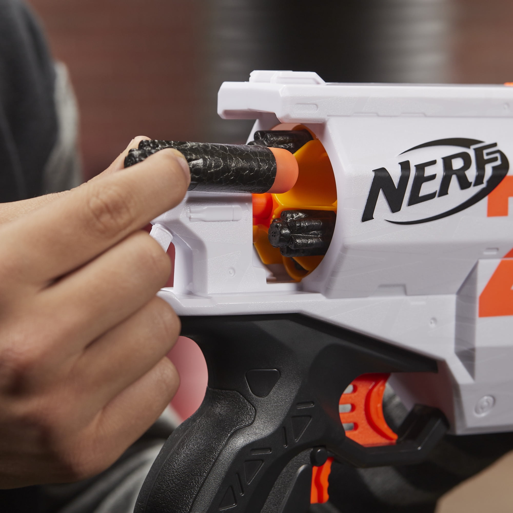 Nerf Ultra Two Motorized Blaster + Patronen