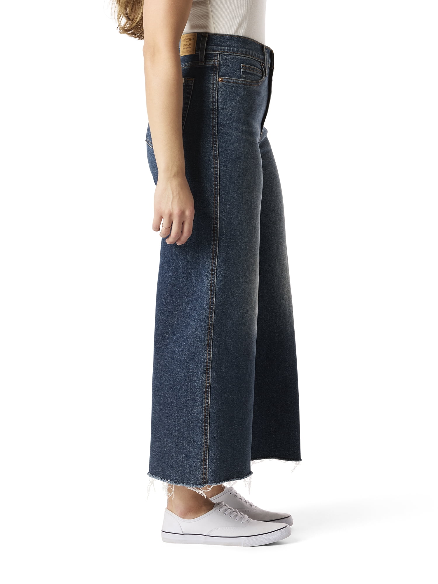 Levi Strauss Signature Women's and Women's Plus Vintage Wide Leg Crop Jeans