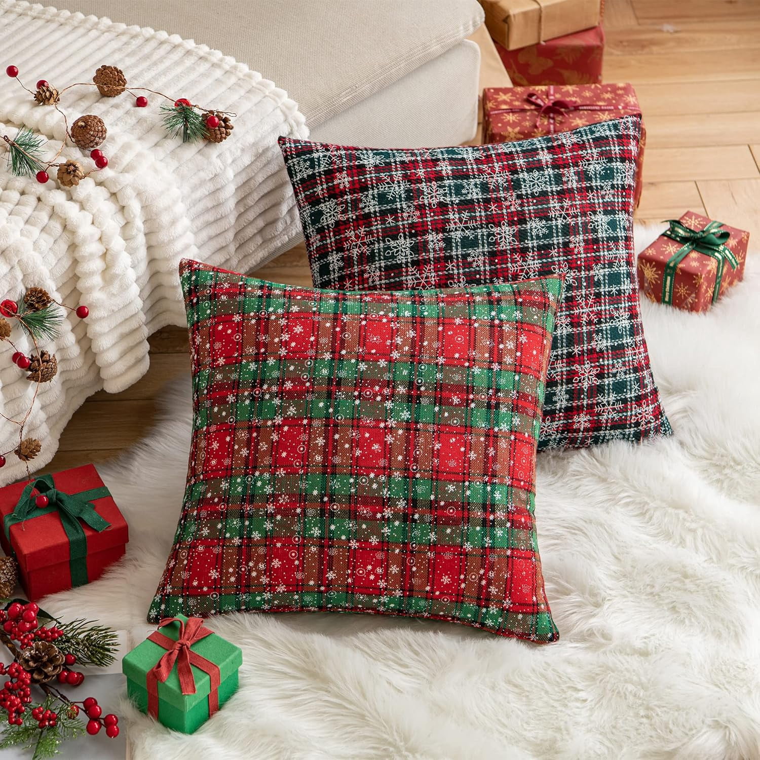 2PCS Christmas Plaid Decorative Throw Pillow Covers Snowflake for Sofa Farmhouse Decor,20x20 Inch