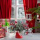 thumbnail image 5 of Jarrón de Cerámica con Forma de Árbol de Navidad y Botitas Rojas | Adornos Navideños de Zapatos Rojos | Florero de Escritorio | Portalápices | Soporte para Brochas de Maquillaje | 13,5 X 12,5 X 6,5 C, 5 of 6