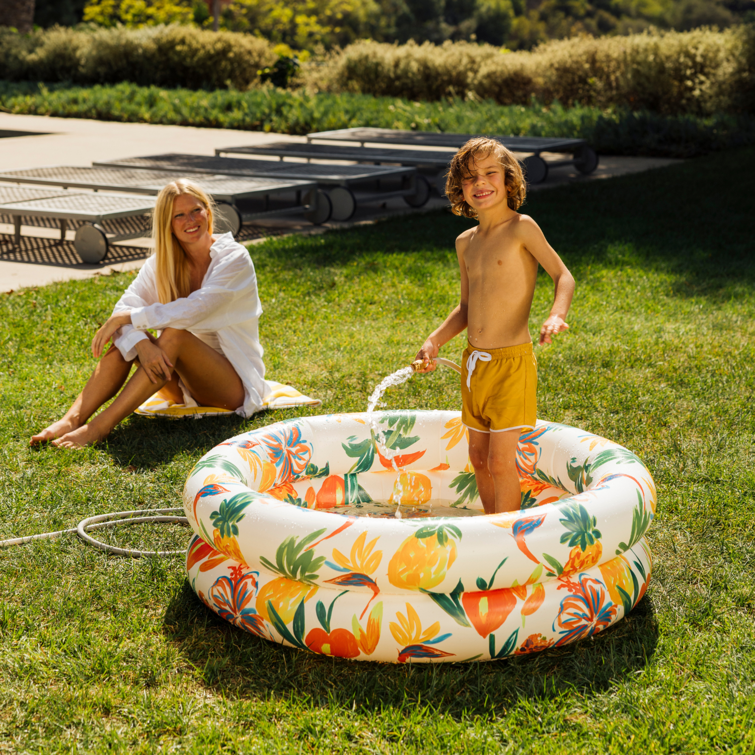 Float Life by Funboy Inflatable Round 2-Ring Pool, Tropical Paradise, 48" Diameter, Children 6+
