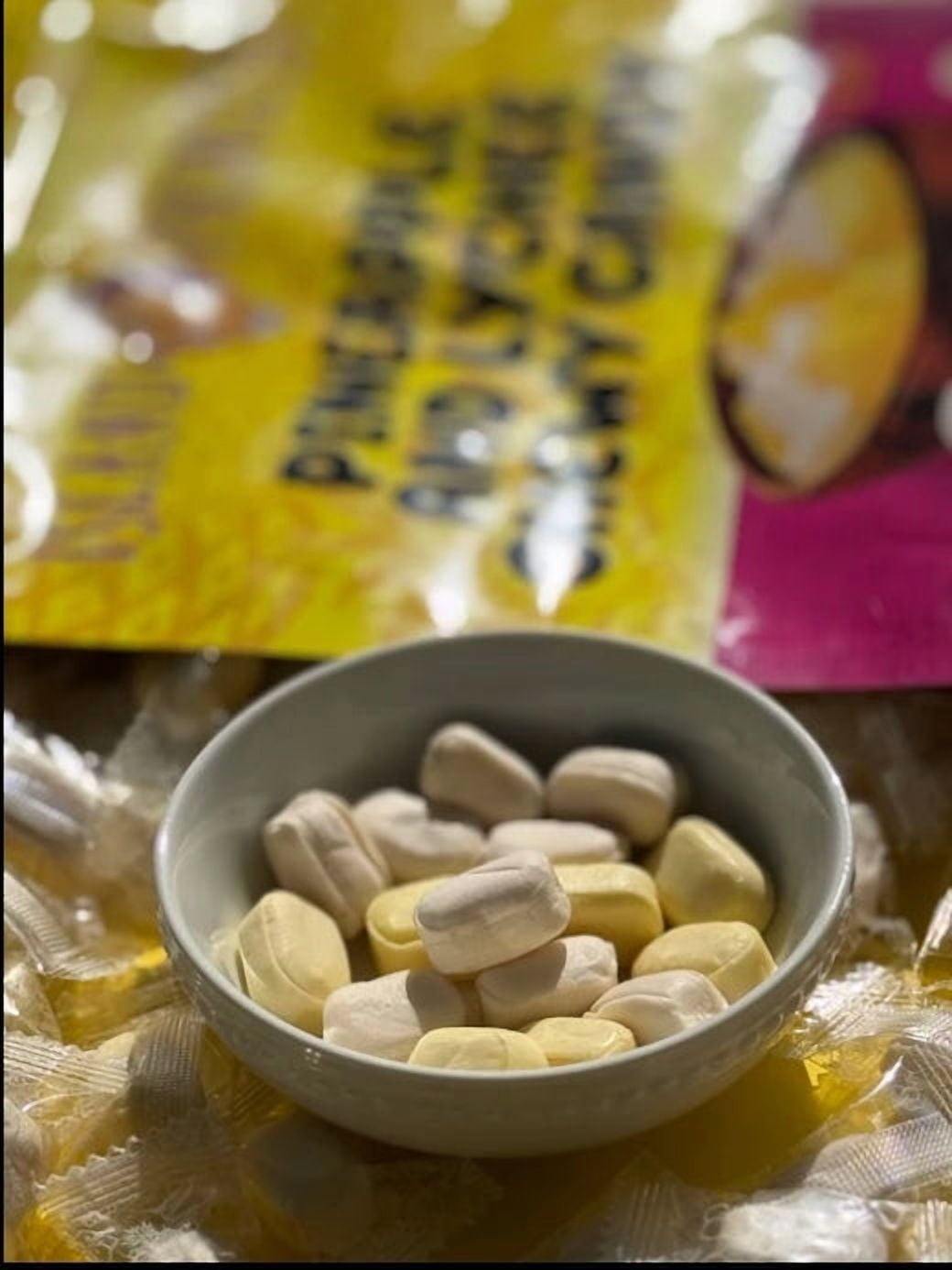 ダイカット フラミンゴ ハワイアン Island Princess Pineapple and Lychee Chewy Candy 14 Ounce