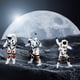 thumbnail image 3 of Figura espacial en miniatura decorativa a escala 1:64, para mesa de juego o mesa de café. Estilo A, 3 of 9