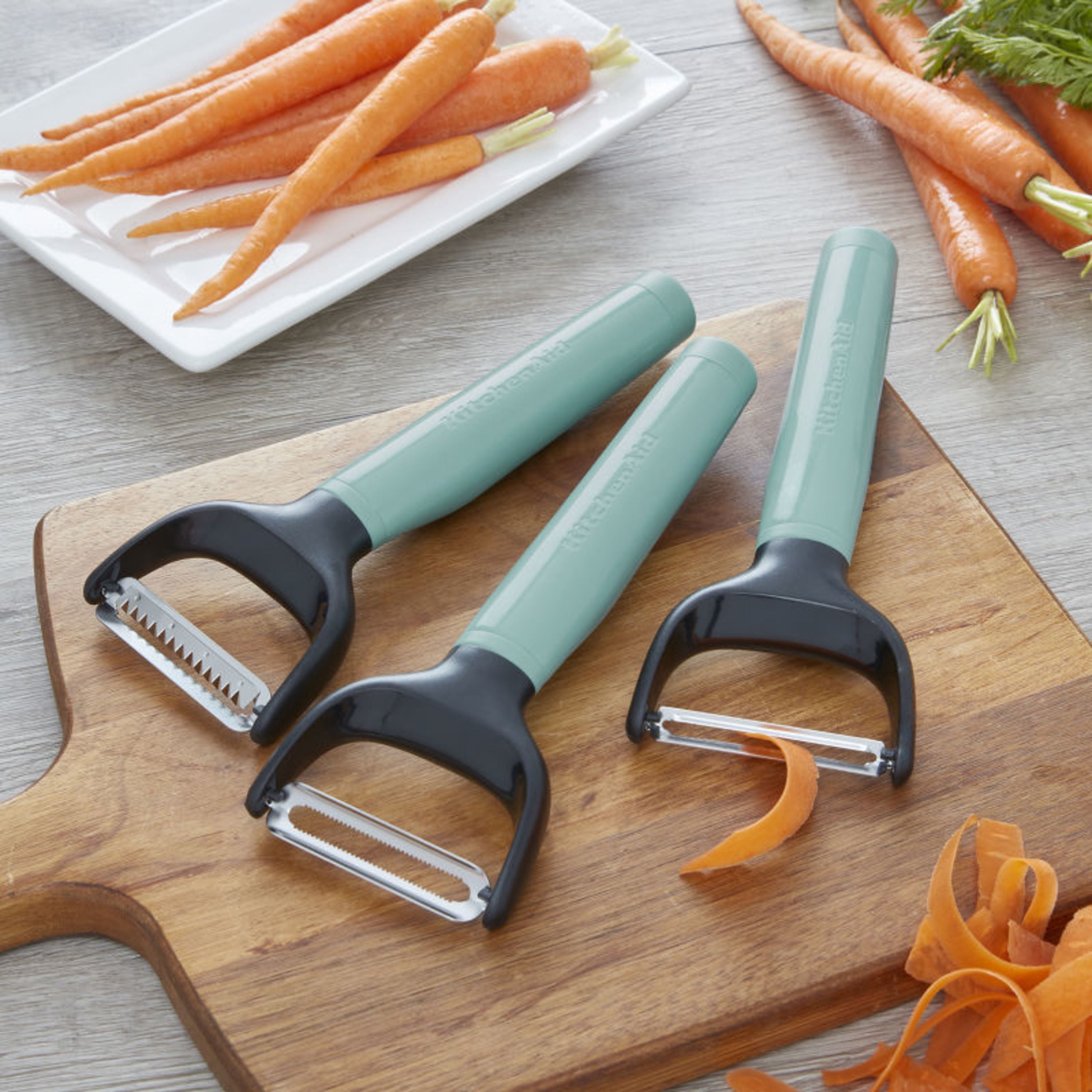 Kitchenaid Universal 3-piece Peeler Set in Assorted Colors 