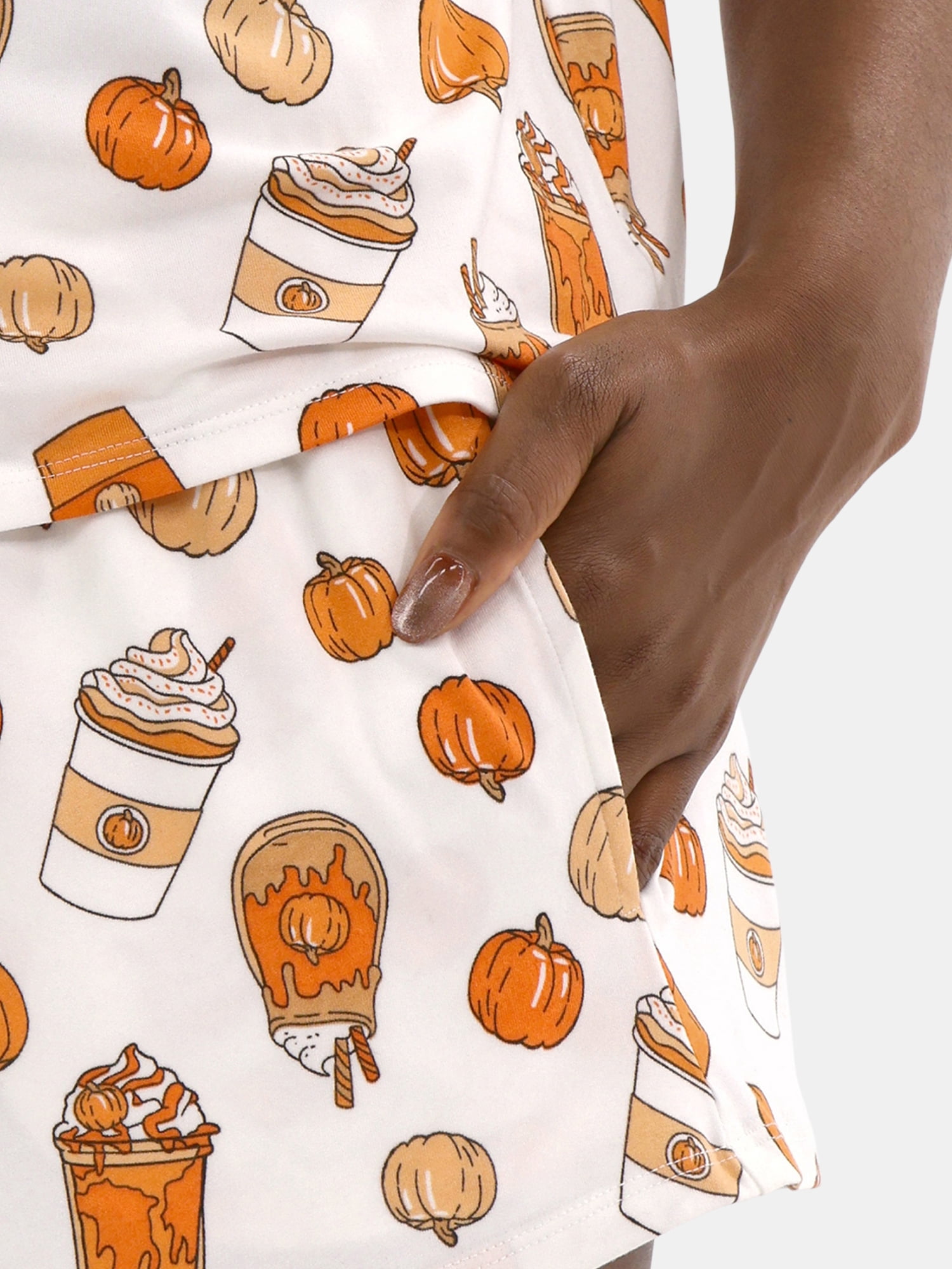 Halloween Women’s Printed Notched Top and Shorts Pajama Set from Way to Celebrate, 2-Piece, Sizes XS-3X