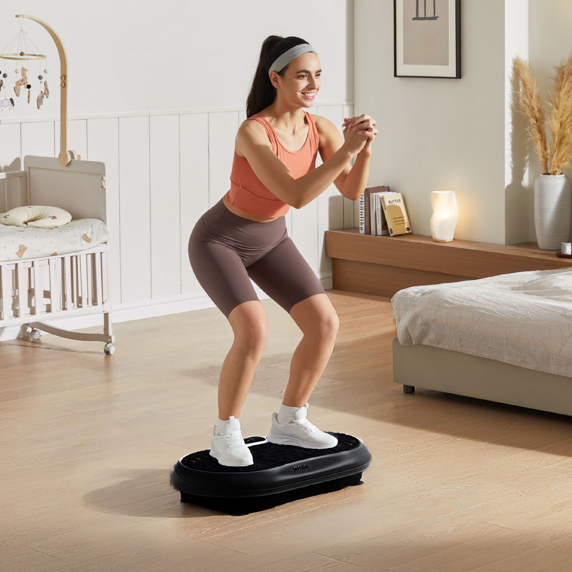 EZLIFE HitGo Vibration Plate Exercise Machine Black