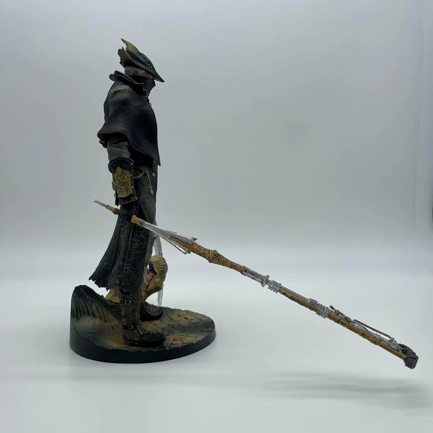 Gecco Figure Standing Holding Weapons Gecco Figurine 31cm/12.2inch Handmade PVC Anime Game Model Statue Character Collectible Craft Gifts