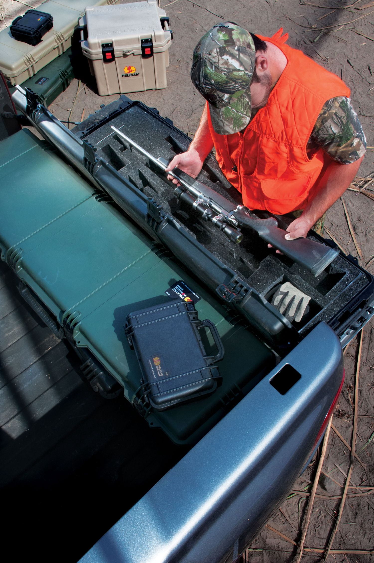 Pelican Storm IM3300 Rifle Case with Foam, Watertight, crushproof, Dustproof, Lockable Hasps, Rugged In-Line Wheels, Black