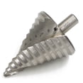 thumbnail image 1 of Broca escalonada de acero rápido 4241, 6-60mm, para perforación precisa en metal, madera y plástico, diseño en espiral, larga duración., 1 of 6