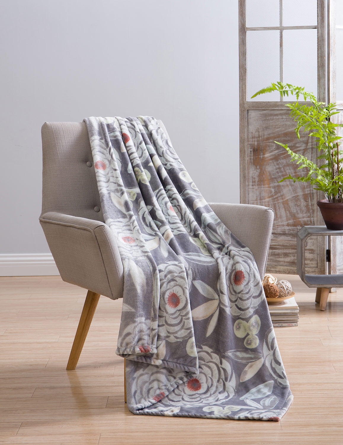 VCNY Shyla Velvet Plush Throw Blanket, Grey, 50x70 Inches Walmart Canada