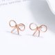 thumbnail image 1 of Pendientes de botón con lazo de plata de ley 925, pendientes pequeños lisos de temperamento femenino coreano sencillo, joyería coreana para las orejas, 1 of 5