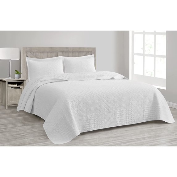 Chezmoi Collection Motley 2-Piece Geometric Embroidered Patchwork Pre-Washed Cotton Quilt Set