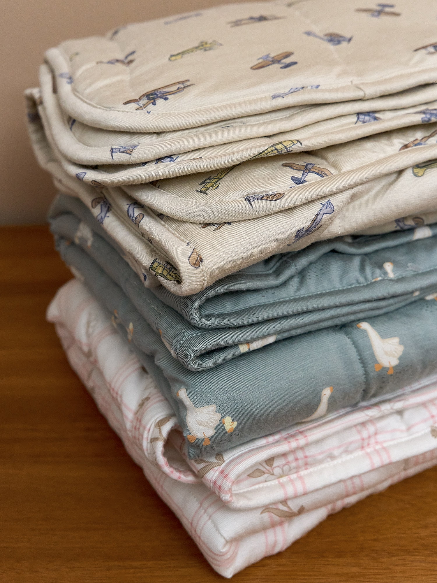 Modern Moments by Gerber Baby Neutral Super Soft Quilted Blanket, Mauve, One Size