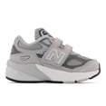 thumbnail image 2 of Zapatilla New Balance 990 V6 para Niños Gris Plata Talla 12.5 Extra Ancha, 2 of 8