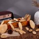 thumbnail image 5 of 300 g de trozos de madera flotante natural para manualidades: palitos de madera seca, rodajas ovaladas, marcos, coronas, arte playero, decoración de playa., 5 of 7