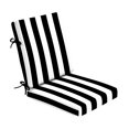 thumbnail image 1 of Cojín De Espuma Para Silla De Comedor De Exterior Arden, 20 X 20, Fabricado Con Profoam, Resistente A La Lluvia Y A La Decoloración, Color Negro Cabana Stripe, 1 of 5