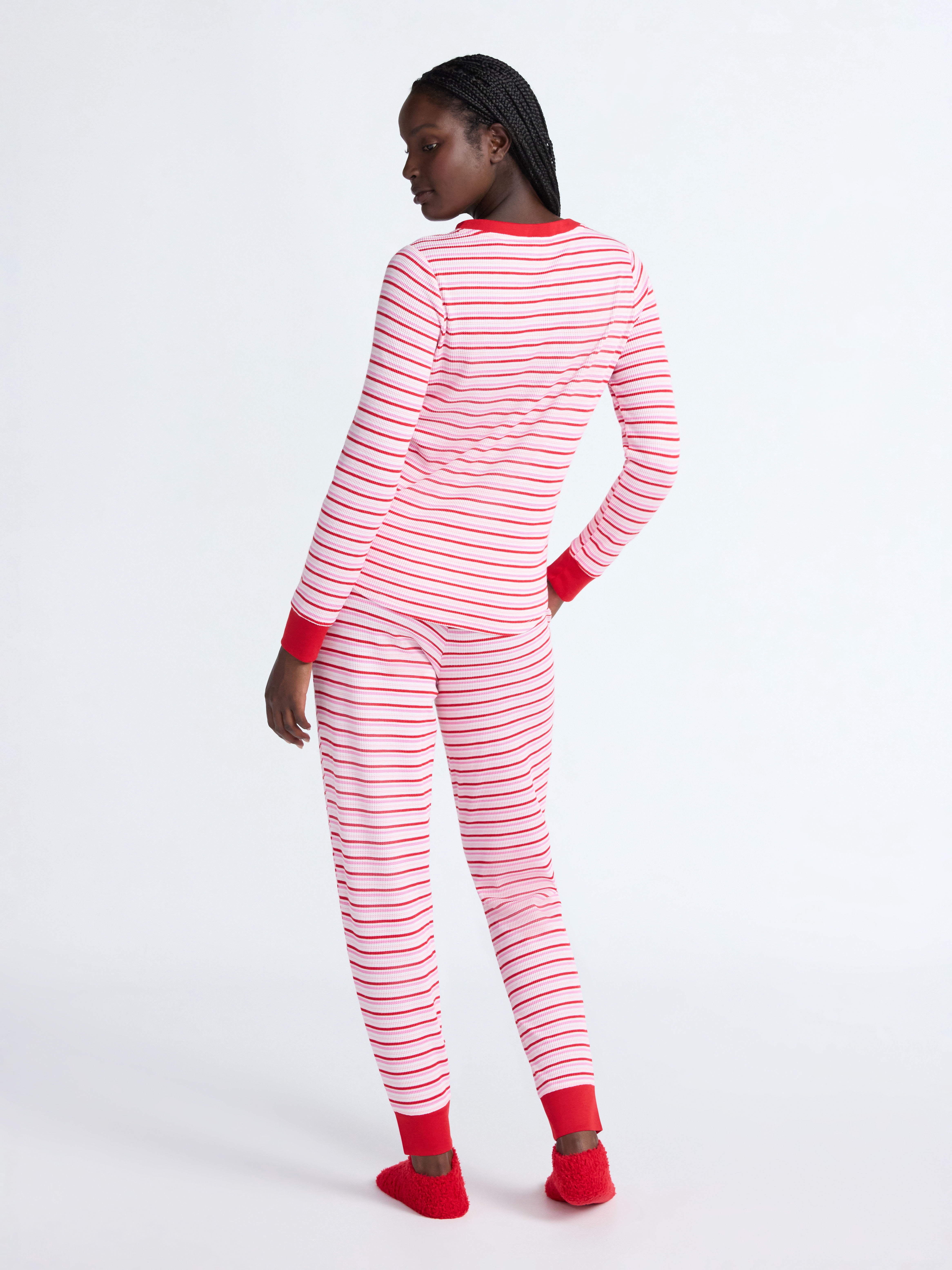 Joyspun Women's Waffle Knit Henley Sleep Top, Joggers and Socks Pajama Set, 3-Piece, Sizes XS-3X