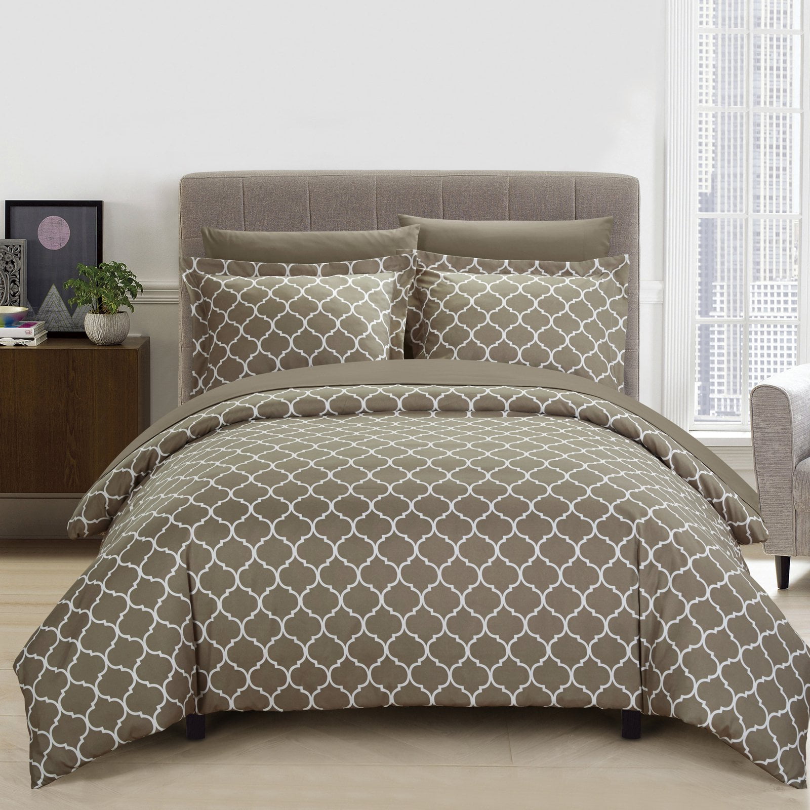 Finlay Duvet Cover Set by Chic Home
