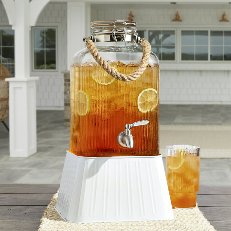 9 Drink Dispensers That Are Ready for Outdoor Parties