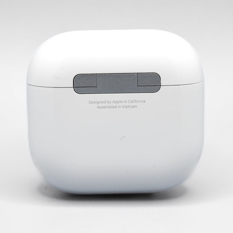 Restored Apple AirPods 4 (ANC) - Replacement Charging Case (A3059