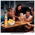 thumbnail image 5 of Papas Pringles Sabor a Queso Cheddar 203 g, 5 of 5