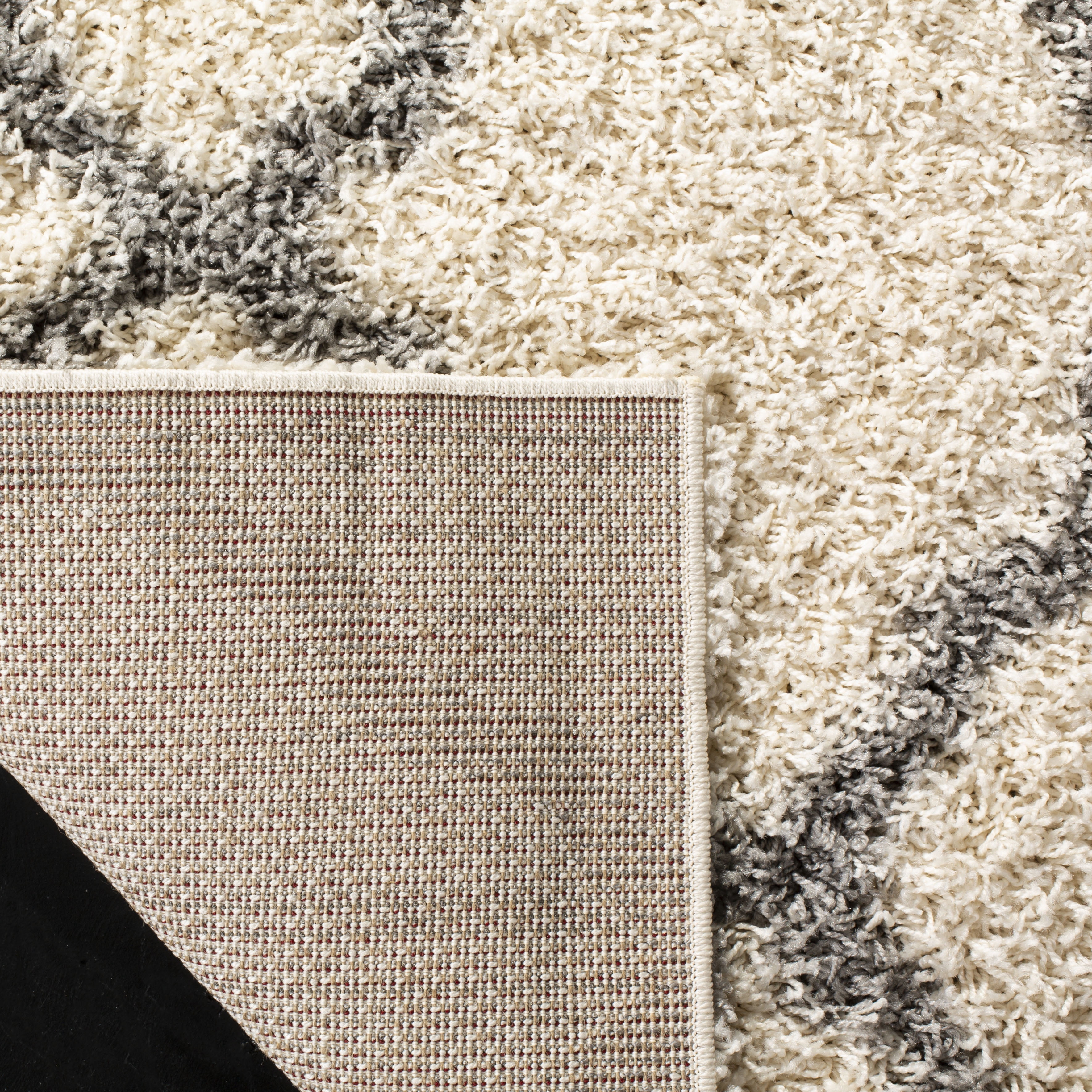 SAFAVIEH Daley Geometric Plush Shag Area Rug, Ivory/Grey, 4' x 6'