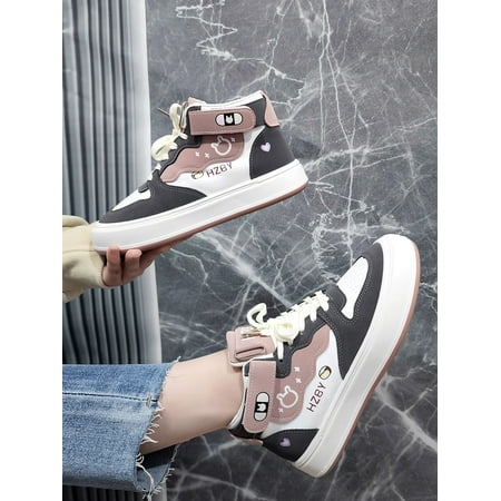 

Women Black And White Letter Graphic Colorblock Skate Shoes Women‘s Footwear