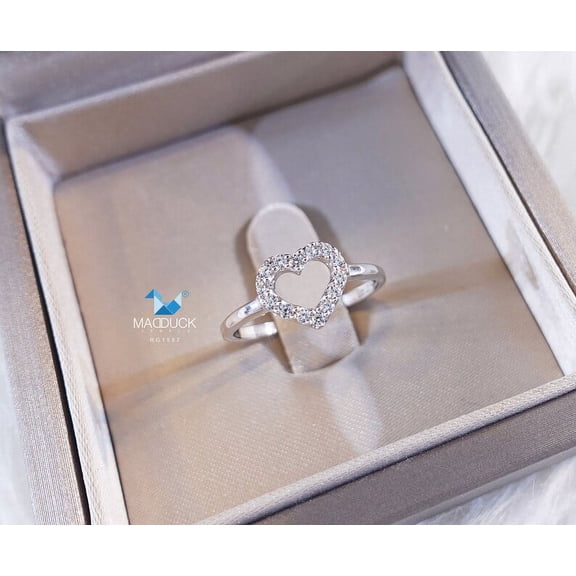 Heart styles / Cubic Zirconia / Sterling Silver 925 Ring / Rhodium plated Nickel-Free / MadDuckJewels RG1557 / Thailand Jewelry