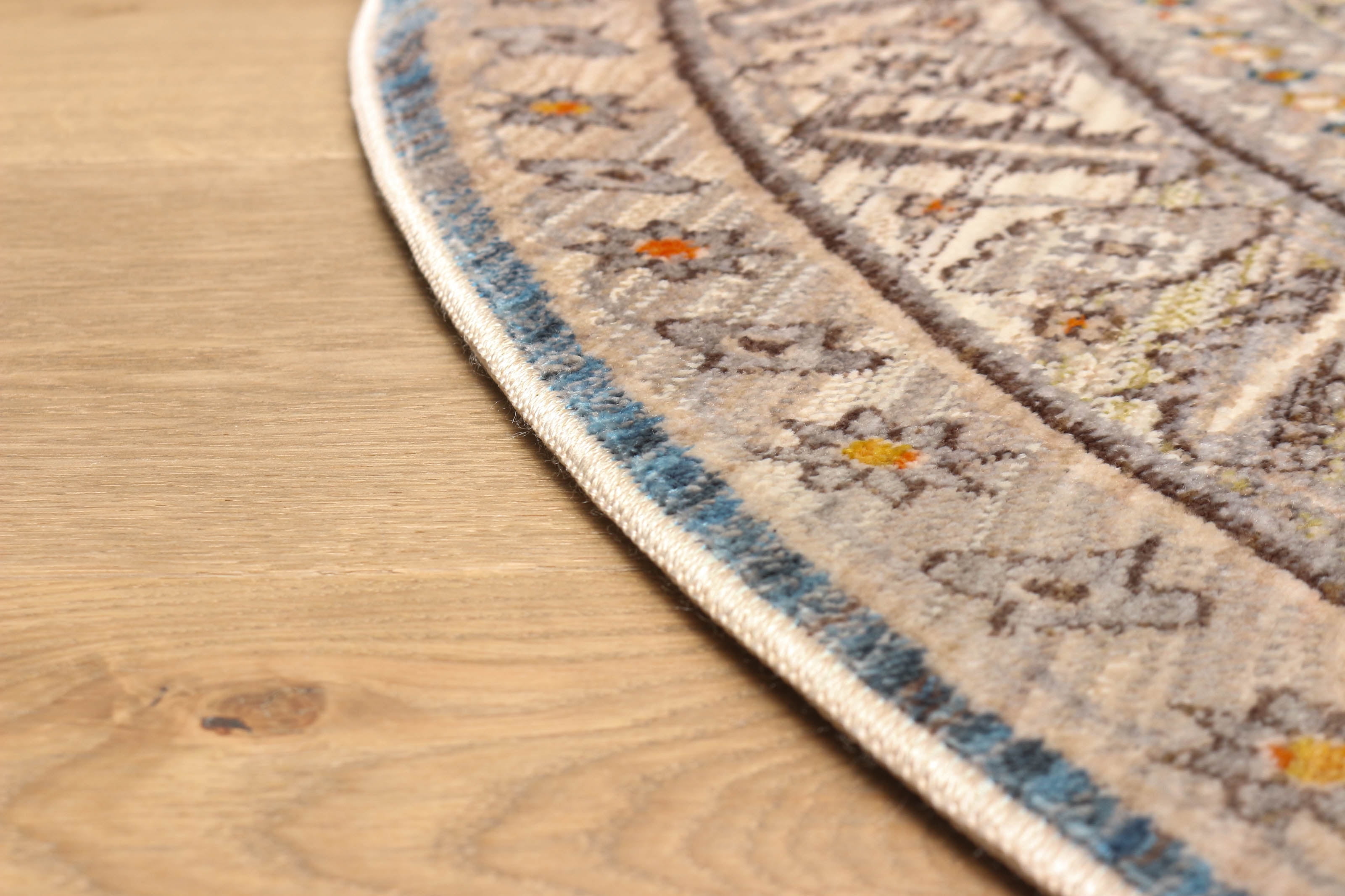 ECARPET Gianna Traditional Area Rug for Living Room, Bedroom, Dining Room, Entrance, Hallway and More.